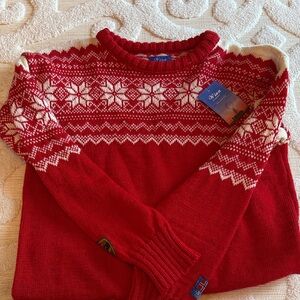 Wina of Norway unisex Norwegian 100% lambs wool unisex sweater.